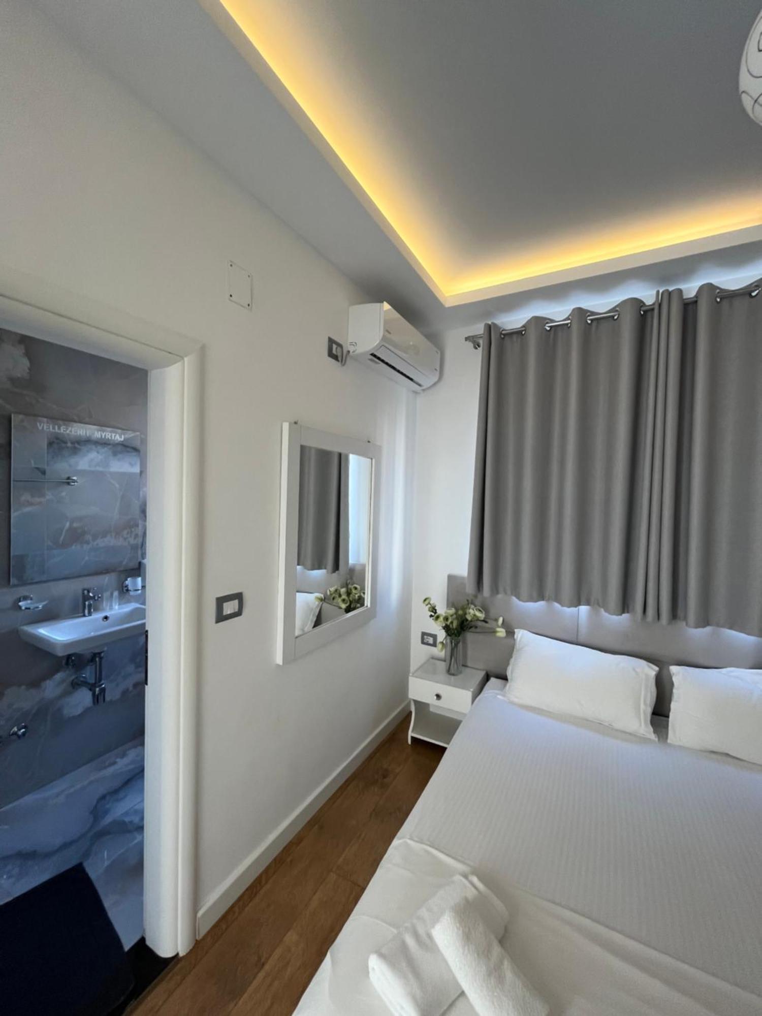 Hotel Myrtai - City Center Sarandë Eksteriør bilde