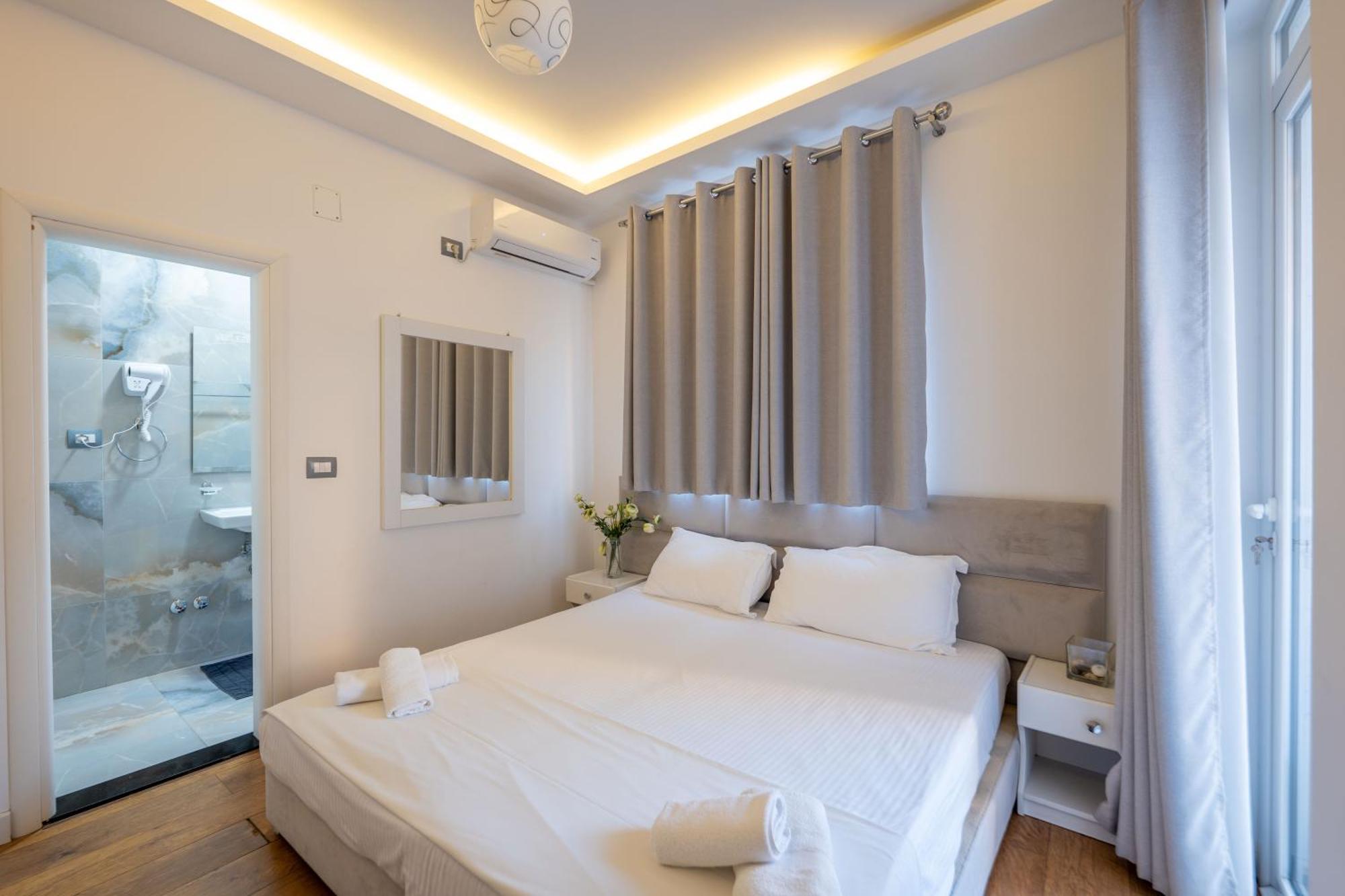 Hotel Myrtai - City Center Sarandë Eksteriør bilde