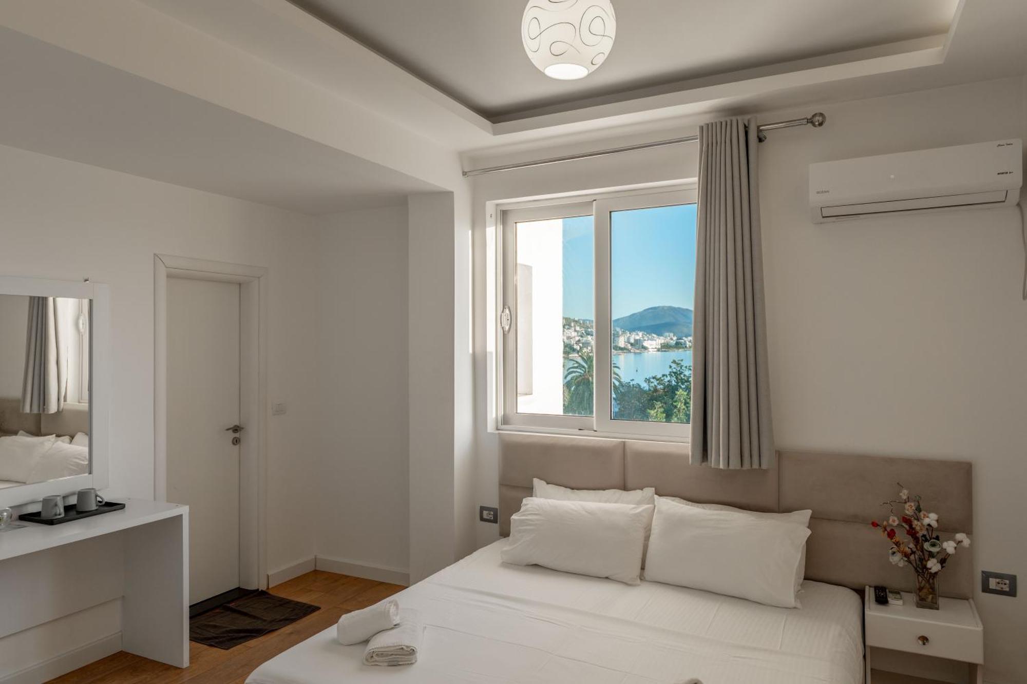 Hotel Myrtai - City Center Sarandë Eksteriør bilde
