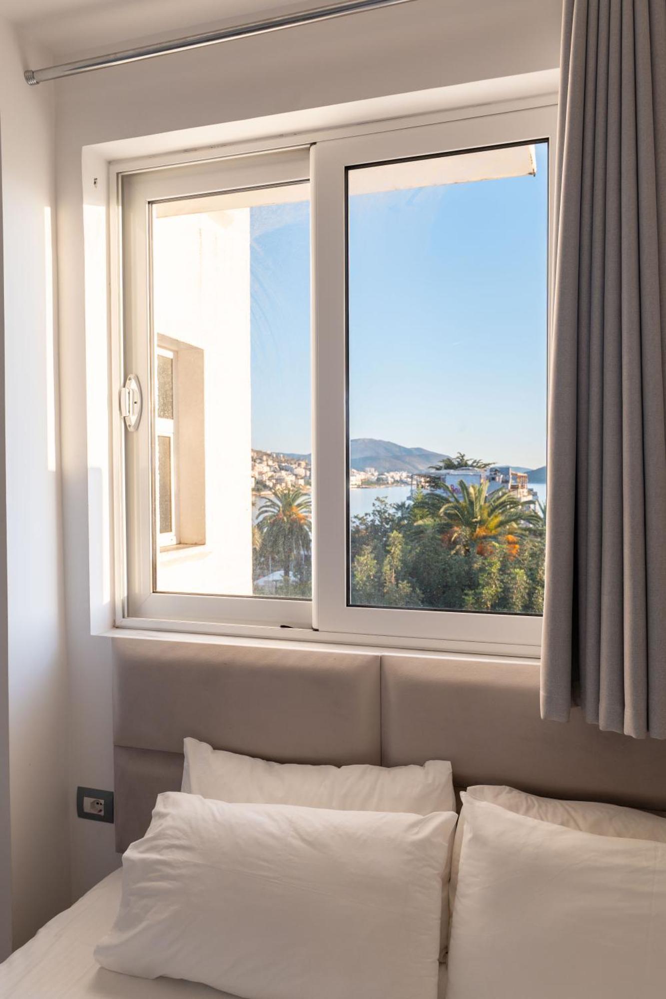 Hotel Myrtai - City Center Sarandë Eksteriør bilde