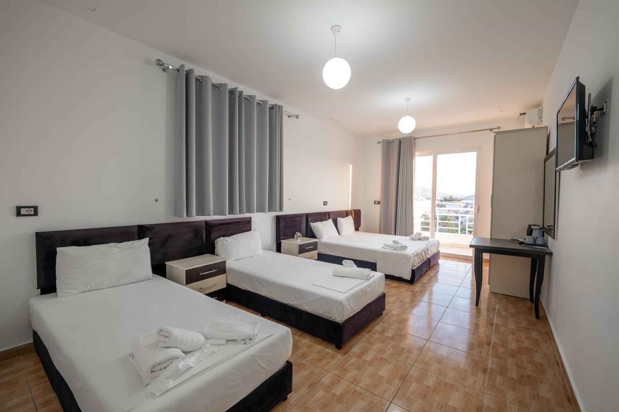 Hotel Myrtai - City Center Sarandë Eksteriør bilde