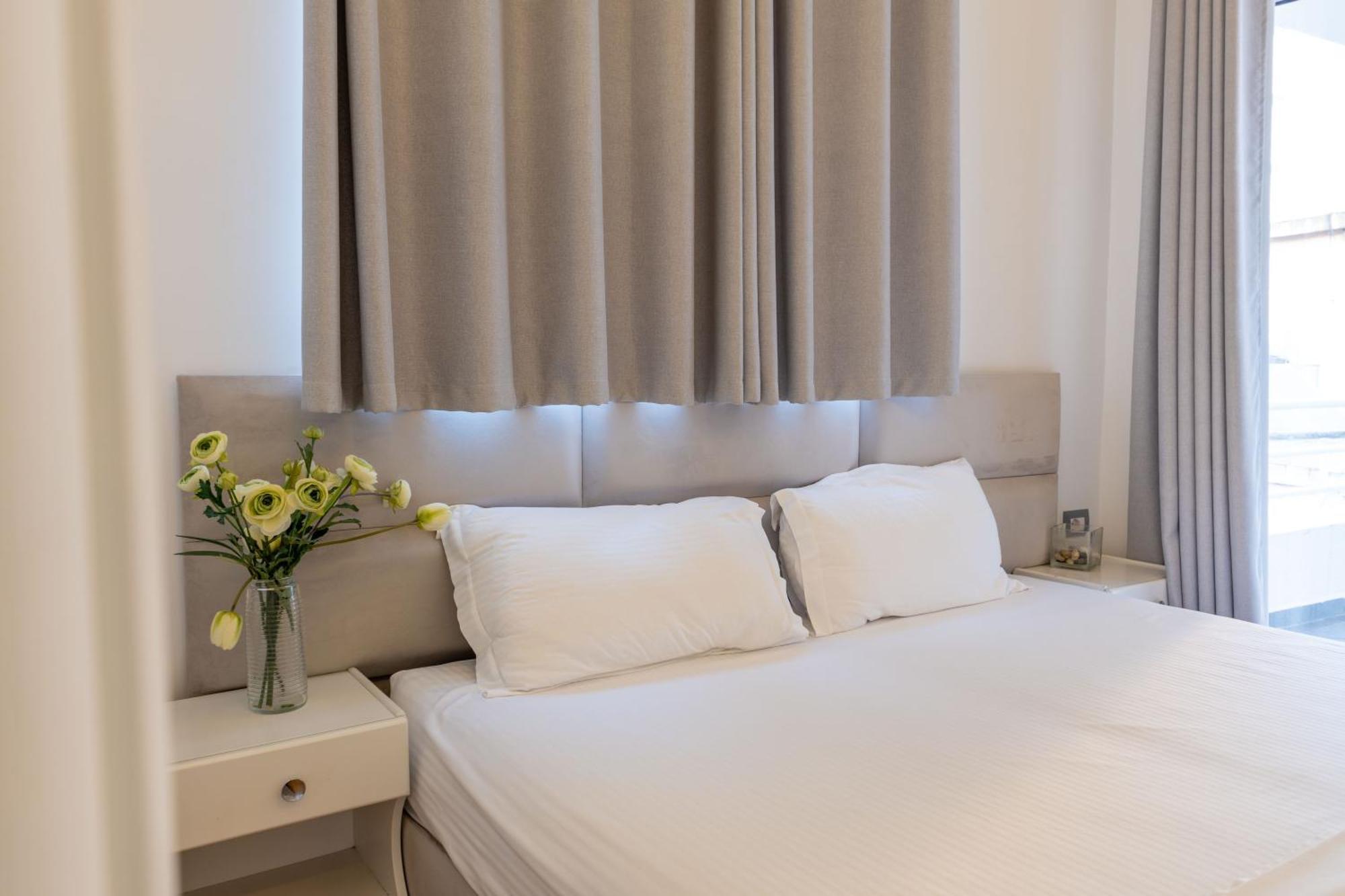 Hotel Myrtai - City Center Sarandë Eksteriør bilde